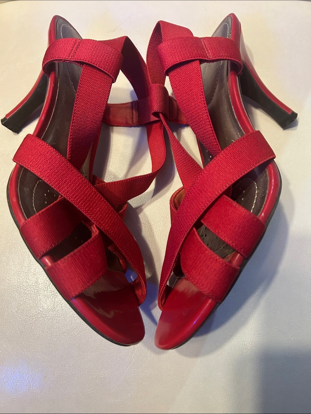 dexflex comfort Red Elastic Strappy Sandals | Size: 8.5 | Heel: 3 3/4 GC - Picture 7 of 8